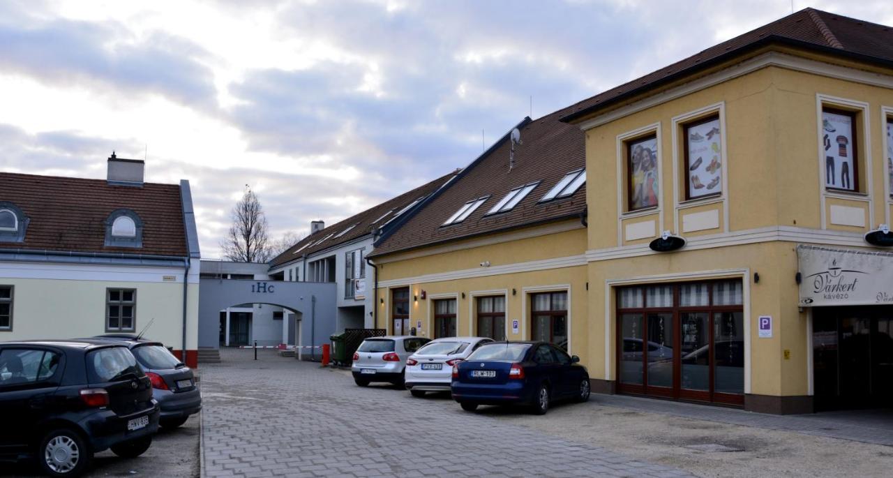 Dentissimi vendégszobák Mosonmagyaróvár Exterior foto
